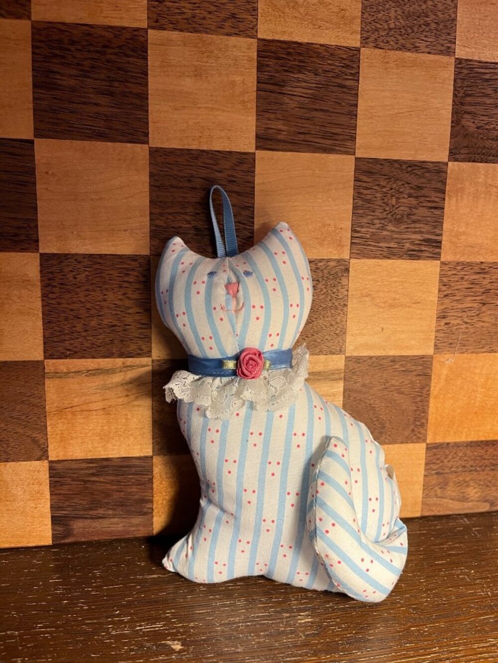 Hallmark Striped Cat Ornament A1029